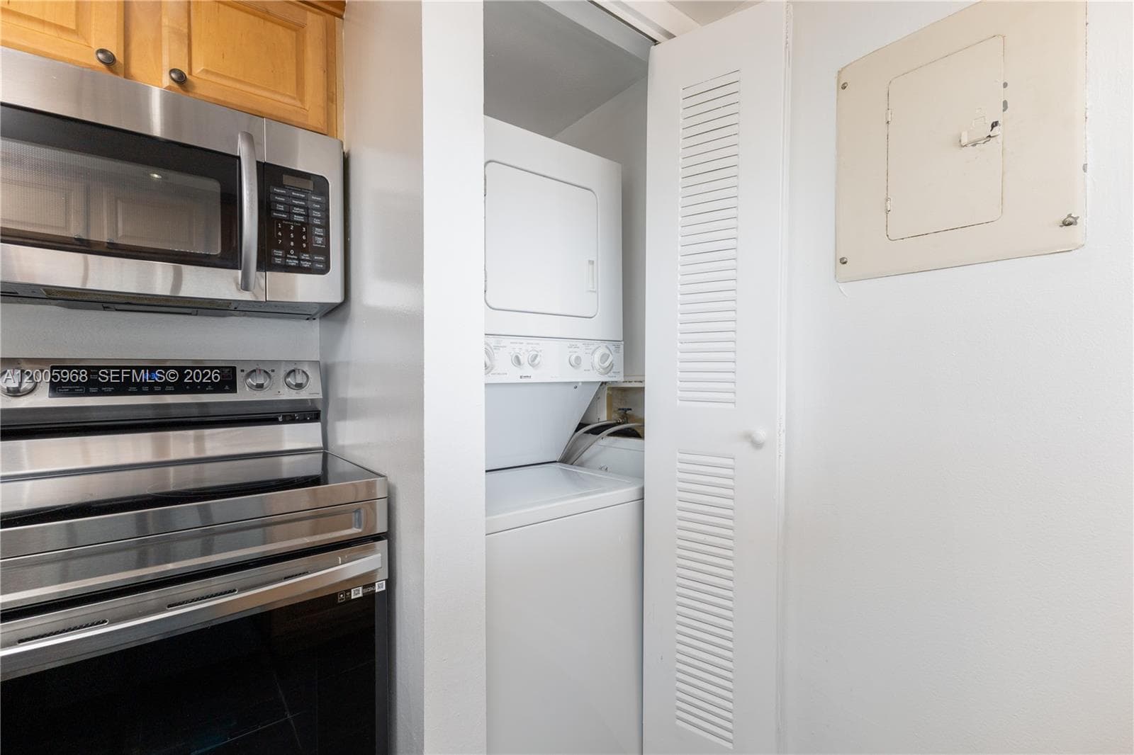 7601 E Treasure Dr # 1621, North Bay Village FL 33141 — 35