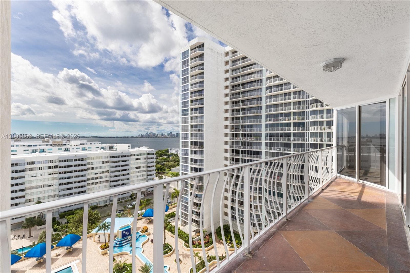 7601 E Treasure Dr # 1621, North Bay Village FL 33141 — 25