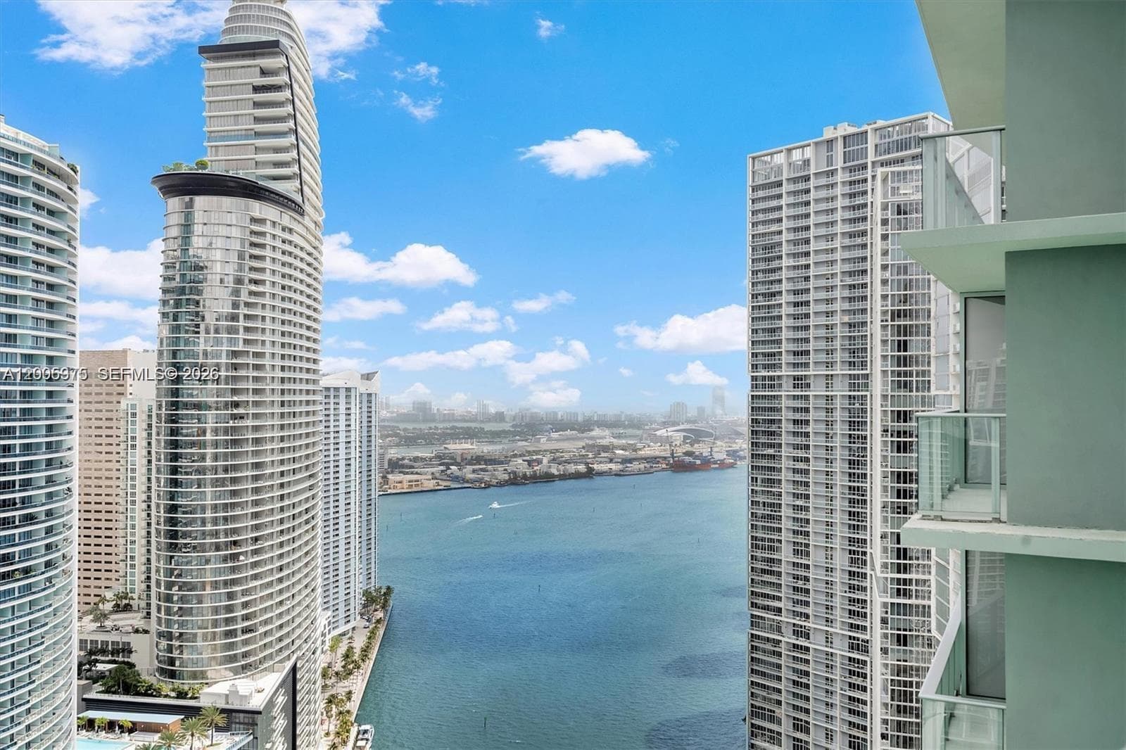 77 SE 5th St # 4106, Miami FL 33131 — 1