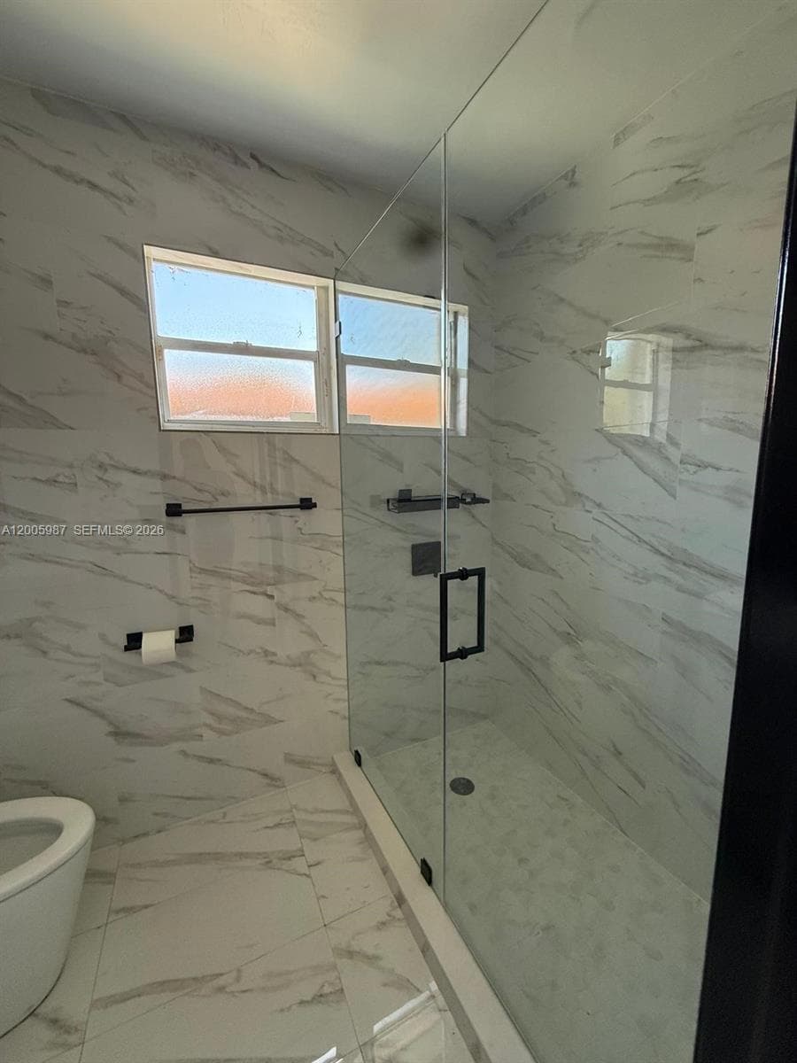 311 NW 32nd Ct, Miami FL 33125 — 15