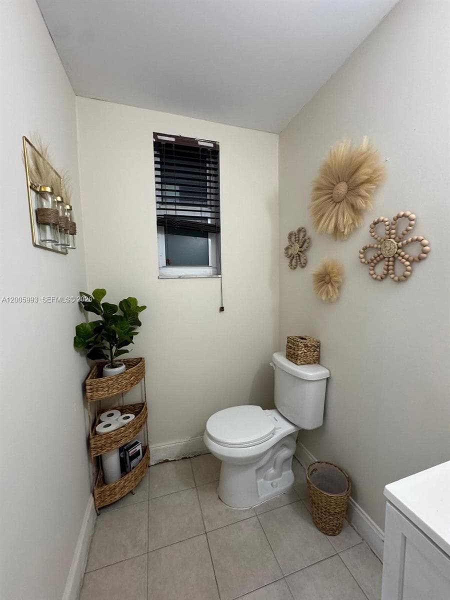 13216 SW 10th Ter, Miami FL 33184 — 9
