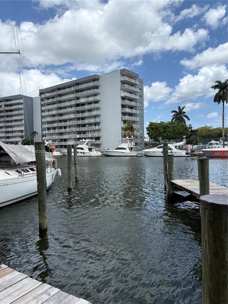 2415 NW 16th St Rd #11, Miami FL 33125 — 2
