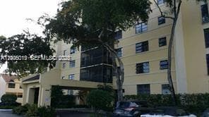 20840 San Simeon Way # 209, Miami FL 33179 — 1