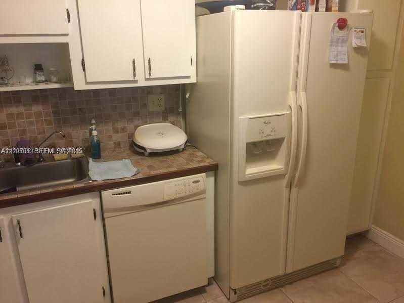 20840 San Simeon Way # 209, Miami FL 33179 — 9
