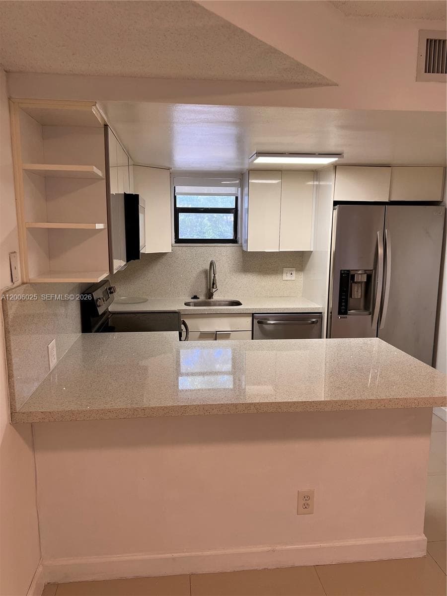 8290 Lake Dr # 108, Doral FL 33166 — 12