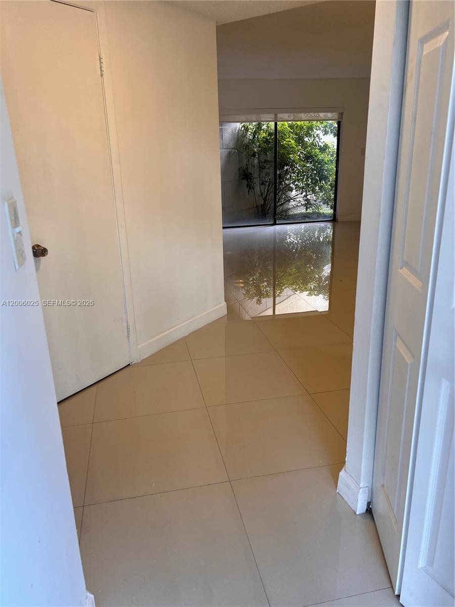 8290 Lake Dr # 108, Doral FL 33166 — 7
