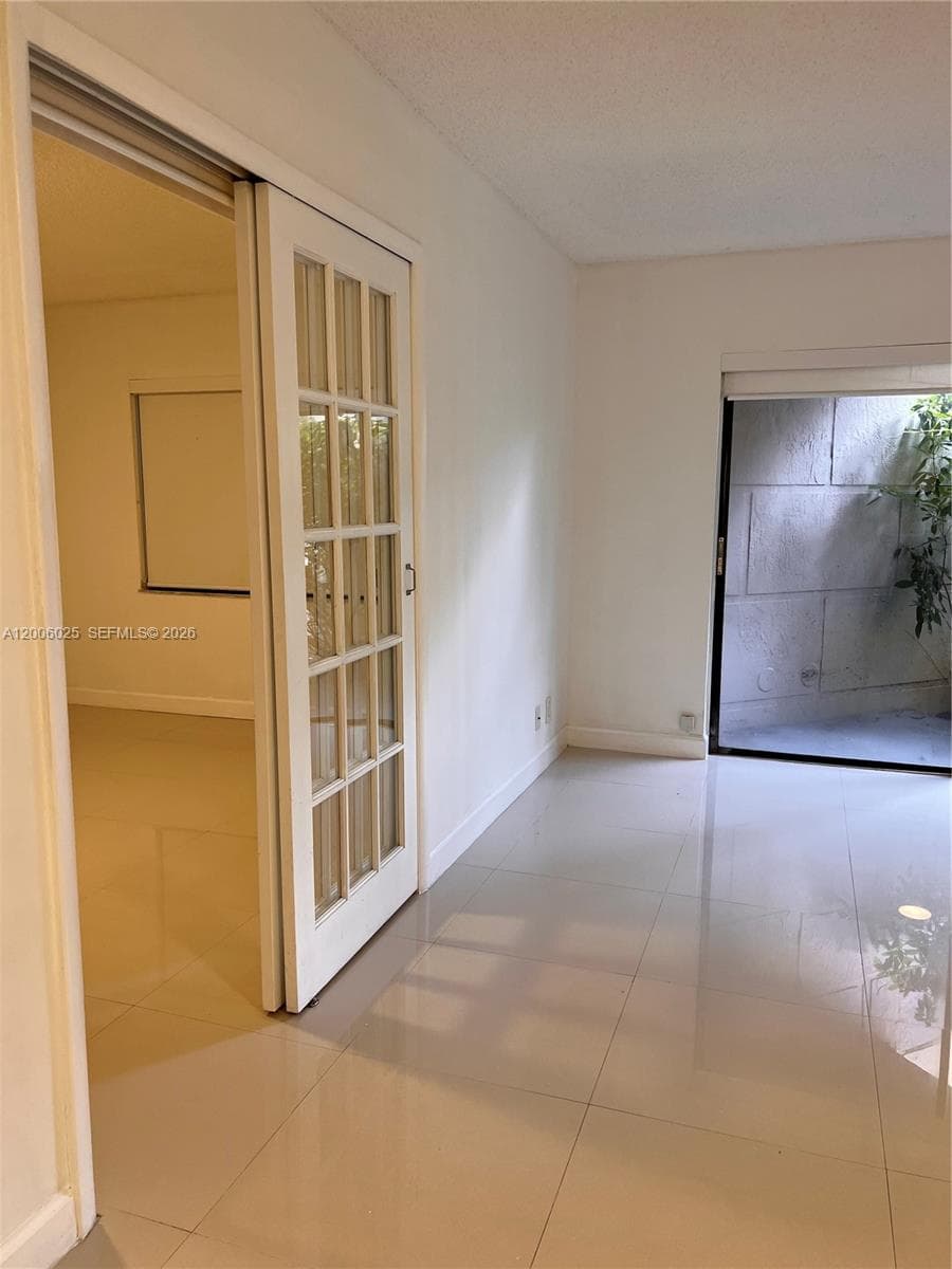8290 Lake Dr # 108, Doral FL 33166 — 20