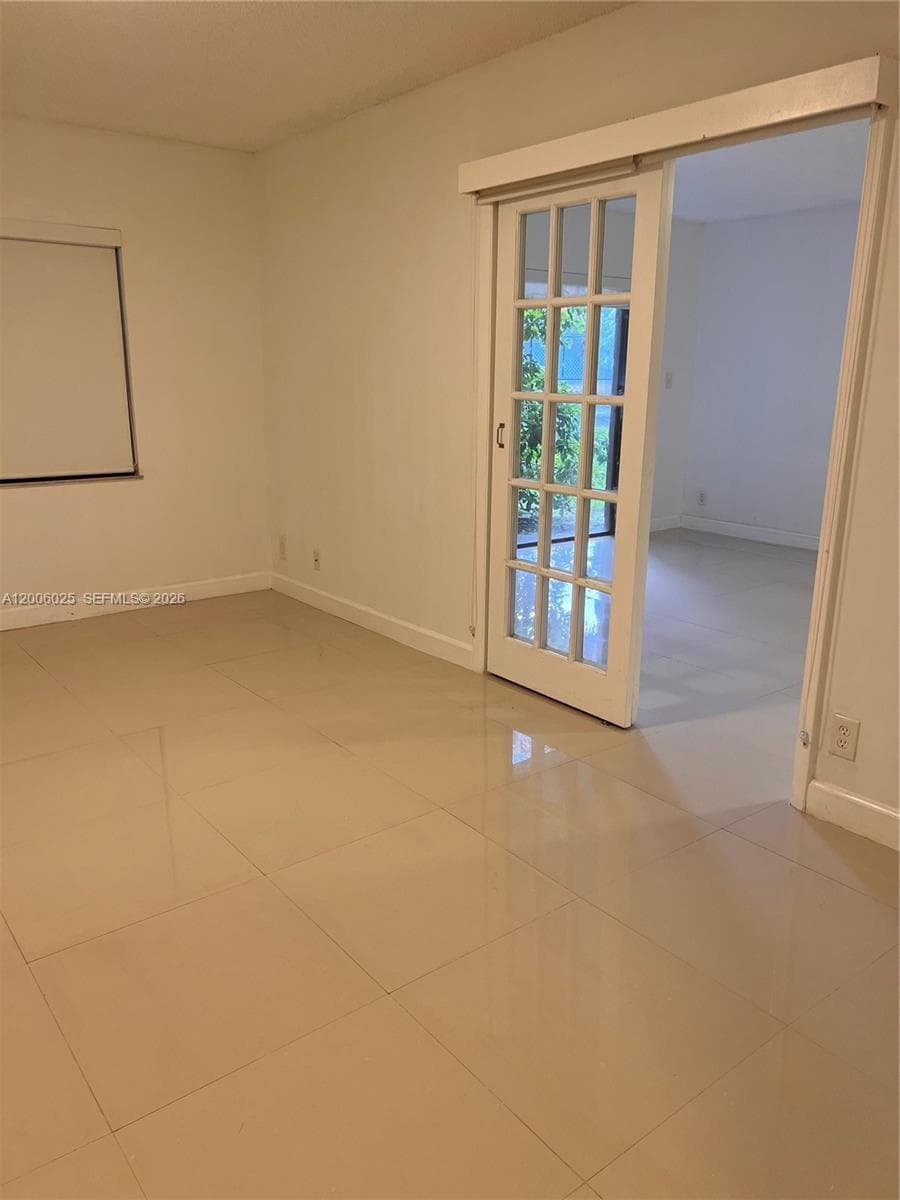 8290 Lake Dr # 108, Doral FL 33166 — 24