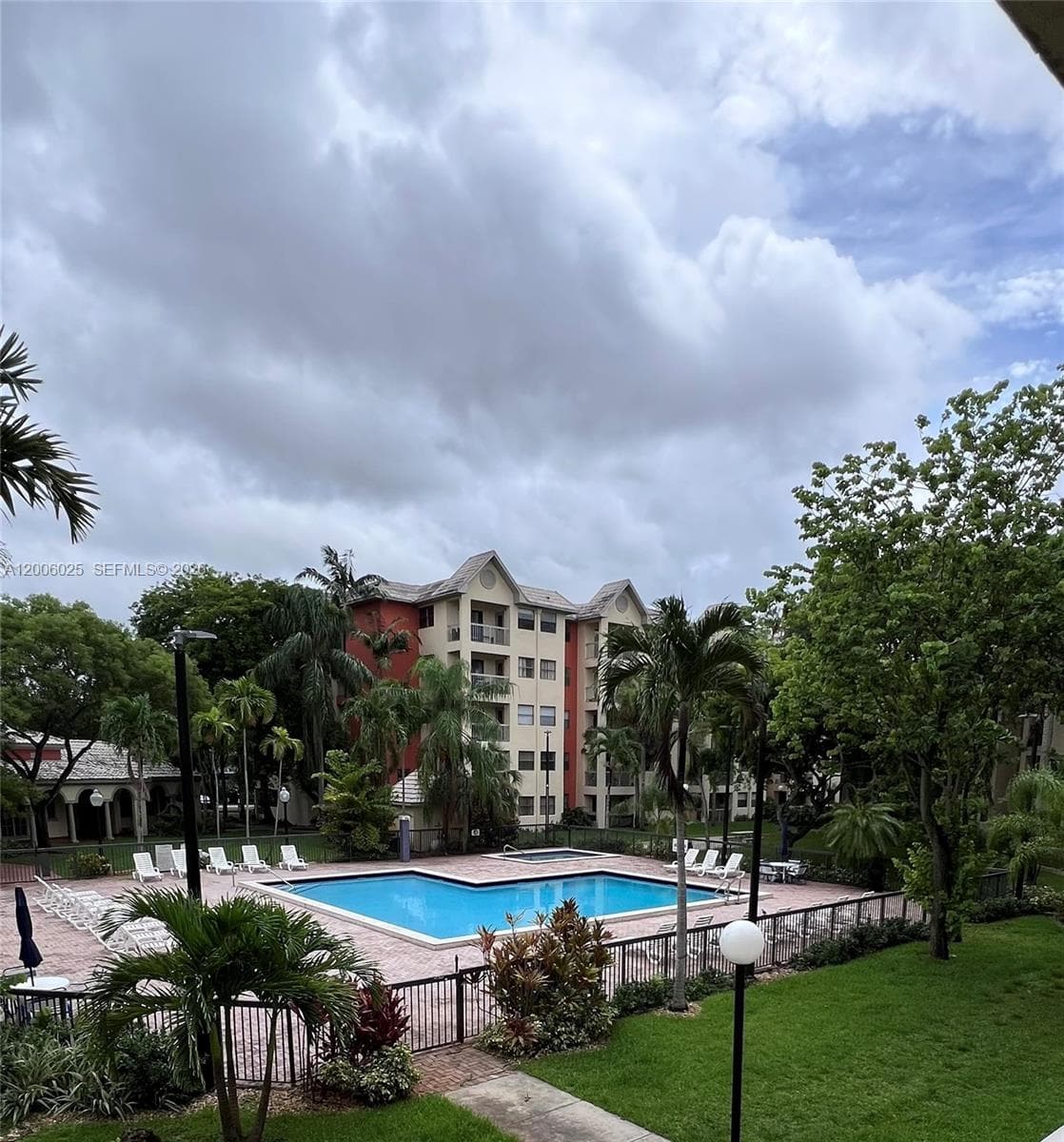 8290 Lake Dr # 108, Doral FL 33166 — 45