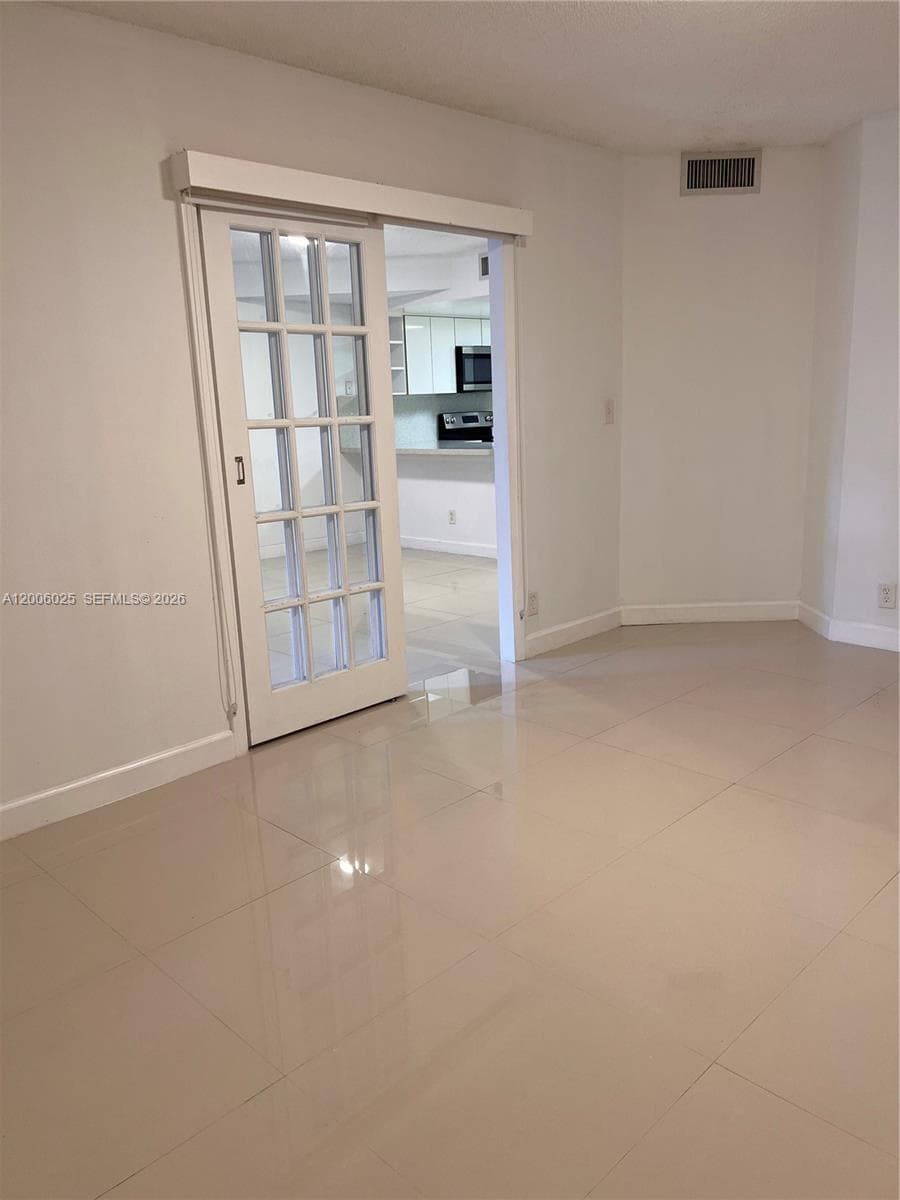 8290 Lake Dr # 108, Doral FL 33166 — 19