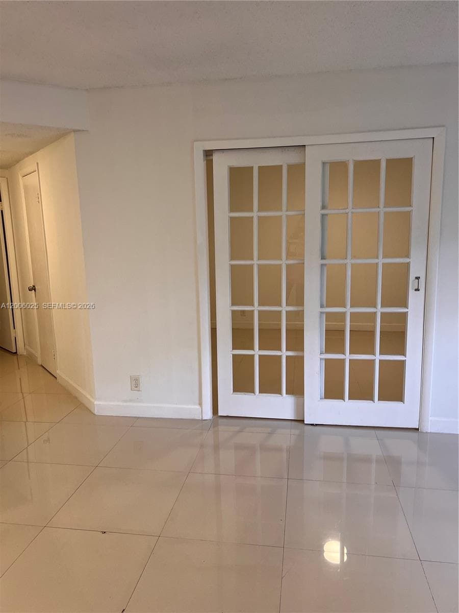 8290 Lake Dr # 108, Doral FL 33166 — 21