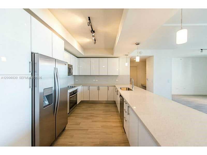999 SW 1st Ave # 3212, Miami FL 33130 — 2