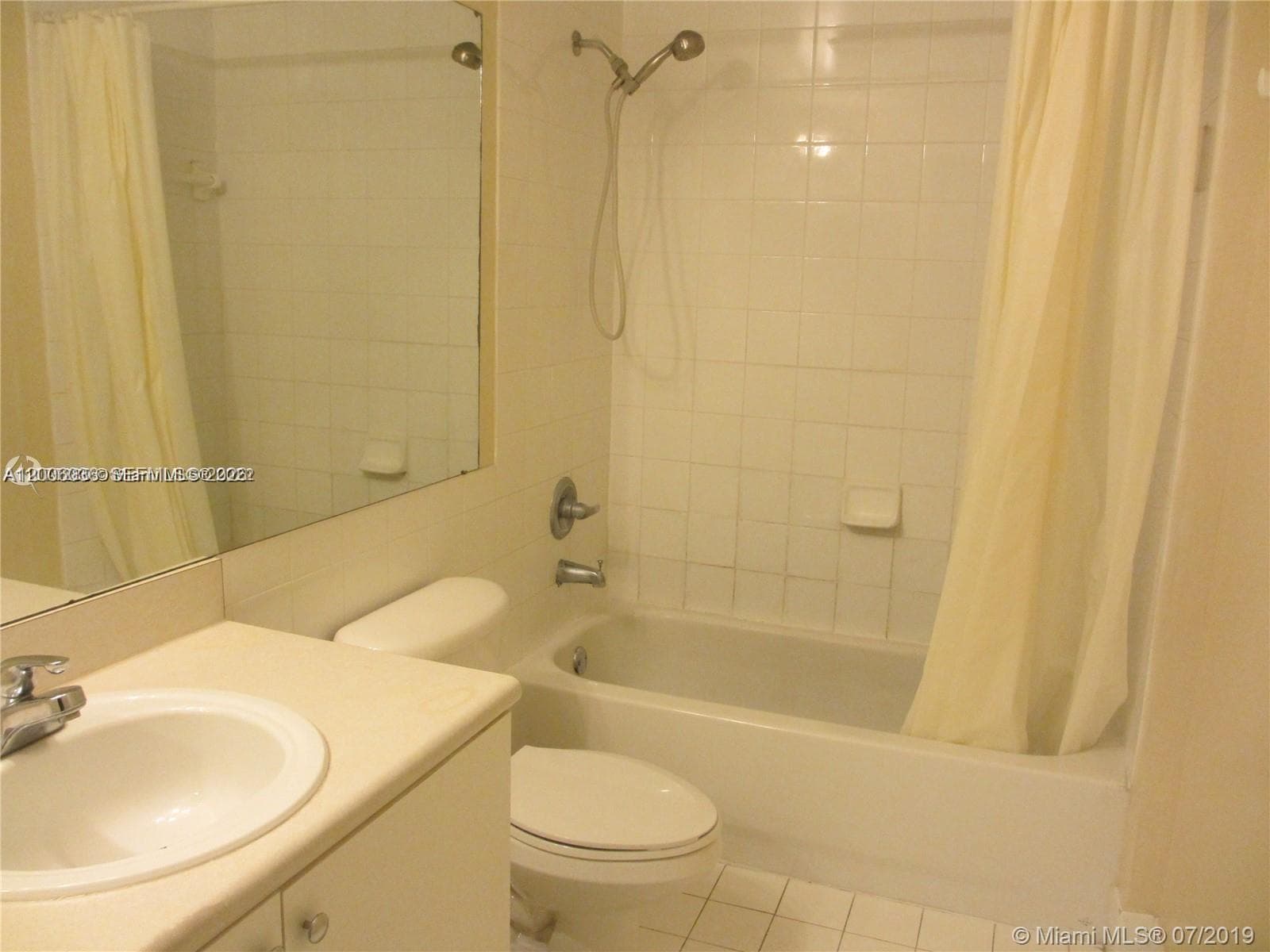5091 NW 7th St # 807, Miami FL 33126 — 5