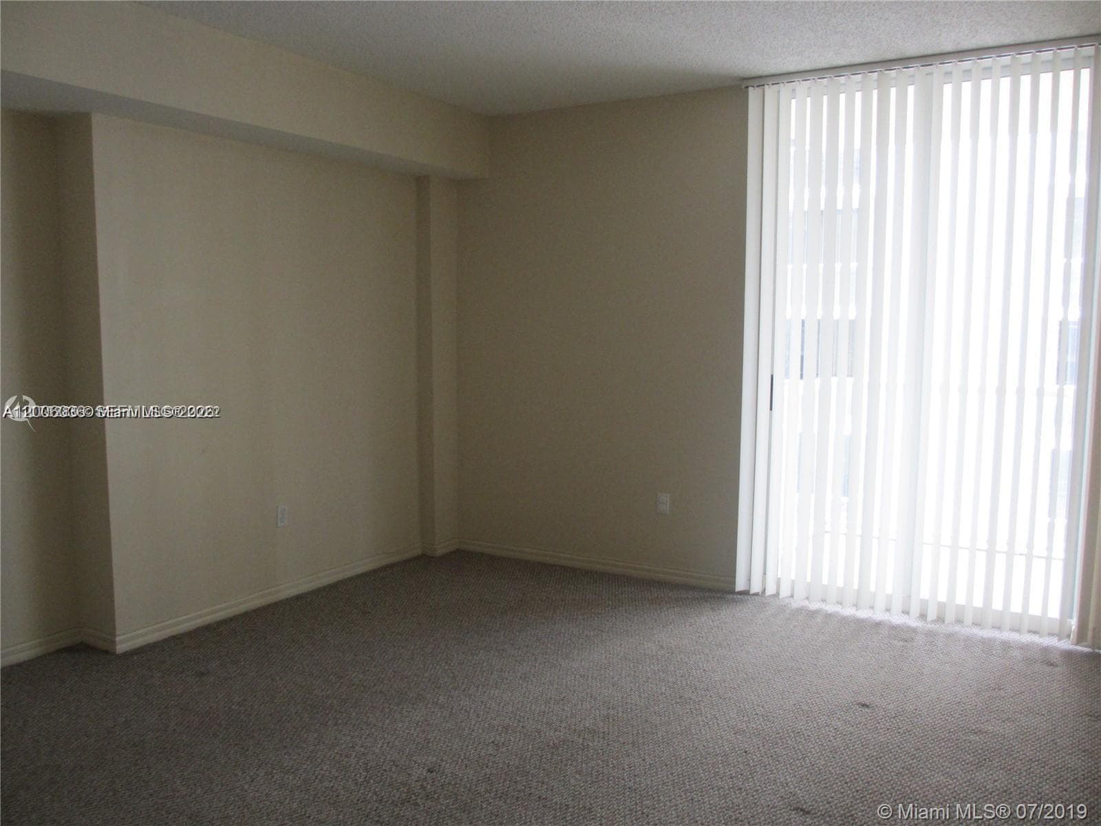 5091 NW 7th St # 807, Miami FL 33126 — 8