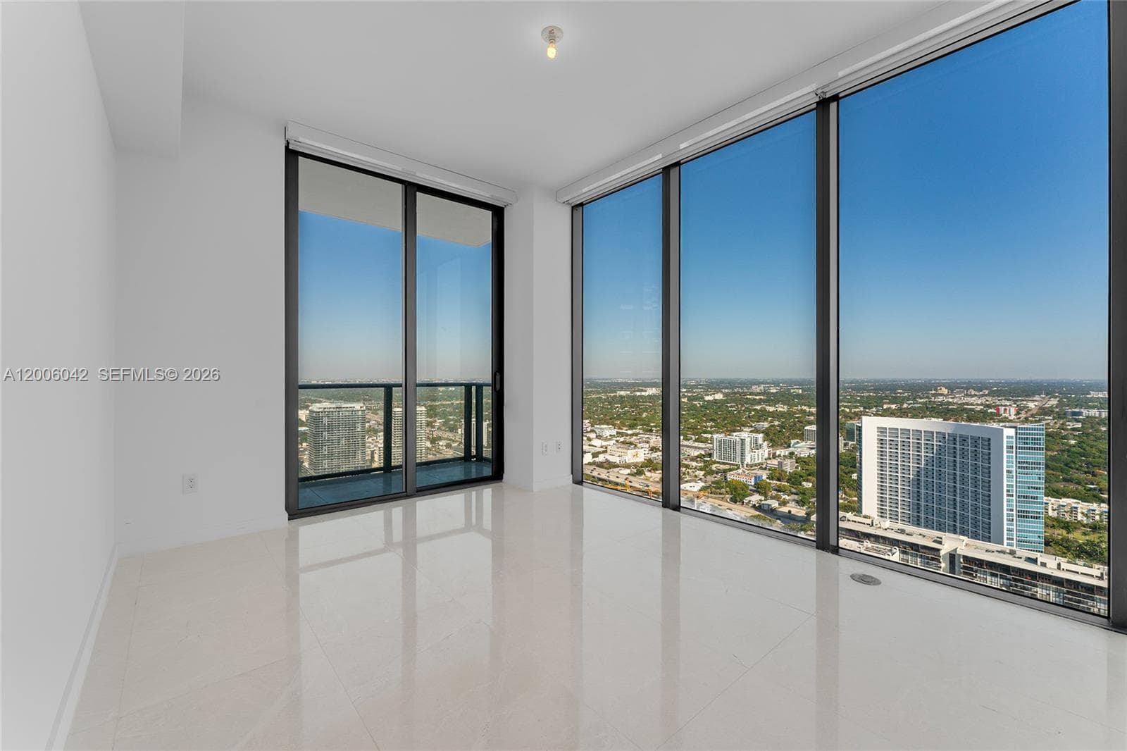 3131 NE 7th Ave, Miami FL 33137 — 24