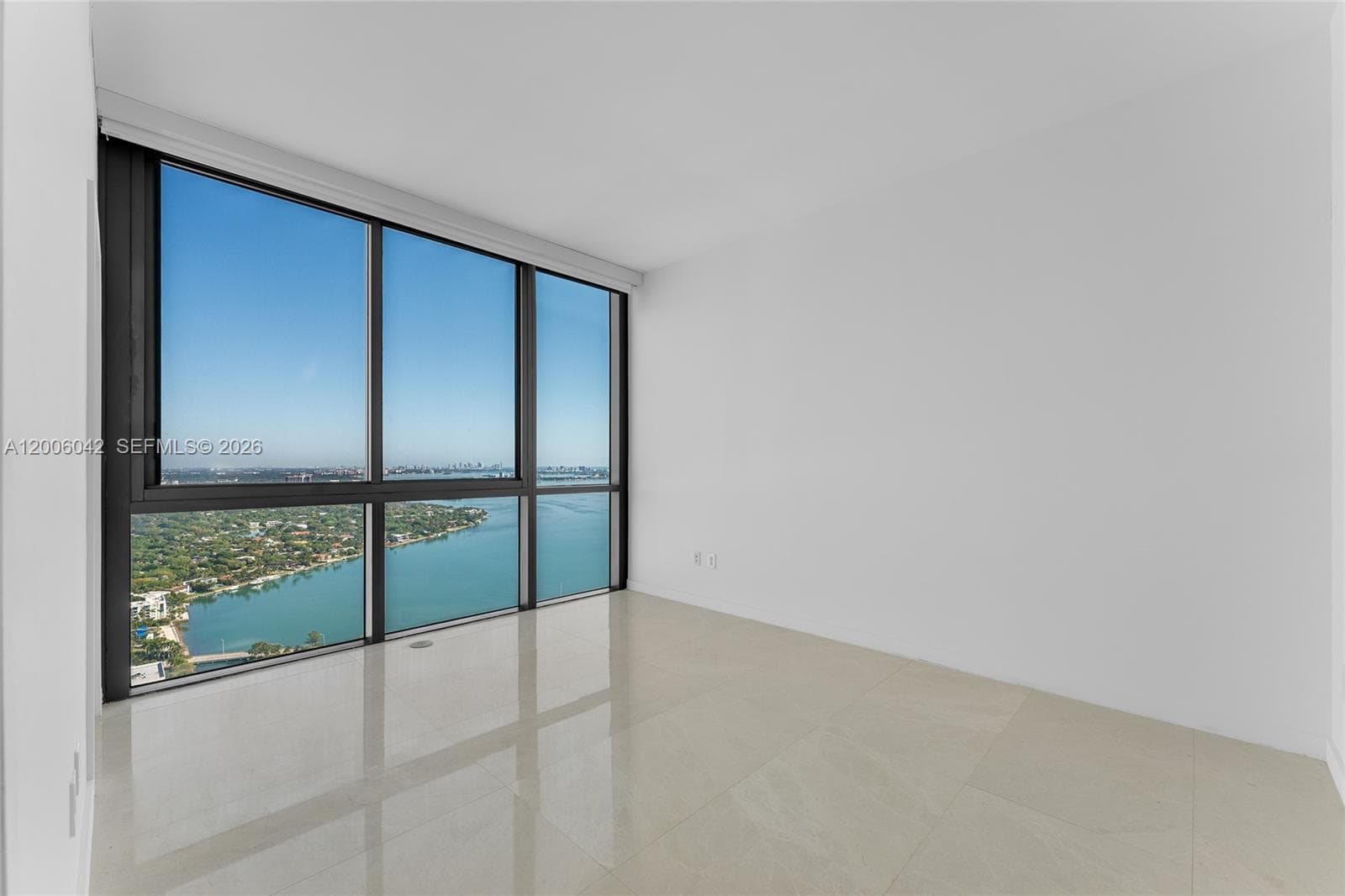 3131 NE 7th Ave, Miami FL 33137 — 25