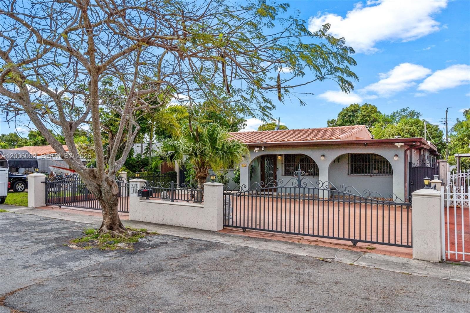 766 W 36th St, Hialeah FL 33012 — 12