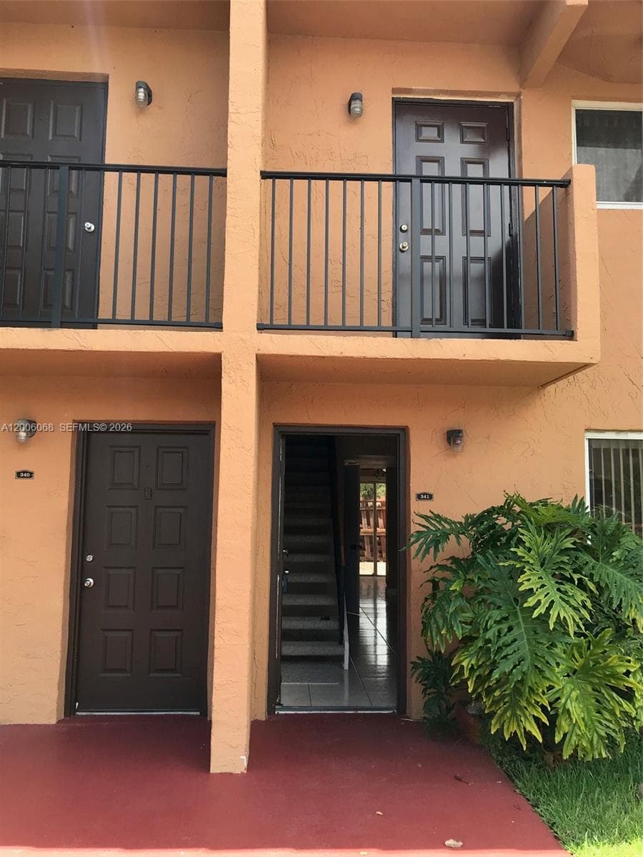 8260 NW 5th Ter # 341, Miami FL 33126 — 3