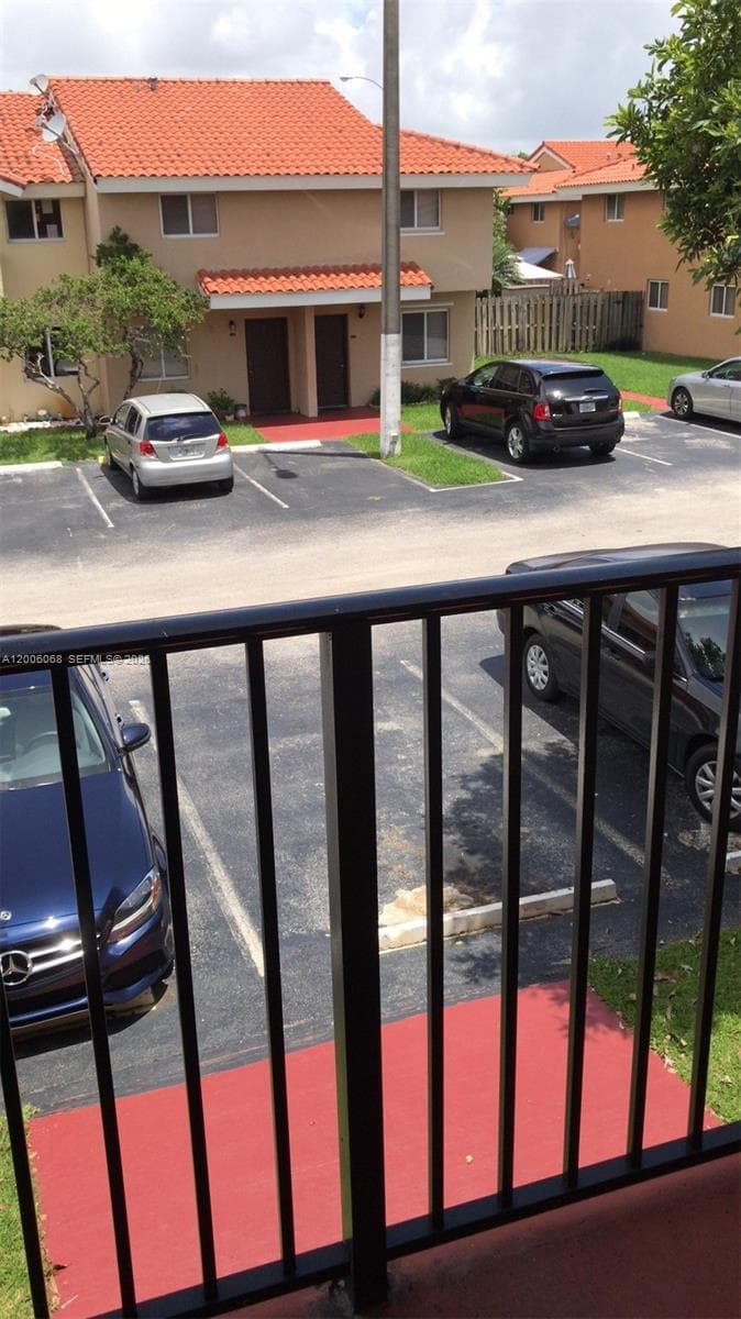 8260 NW 5th Ter # 341, Miami FL 33126 — 5