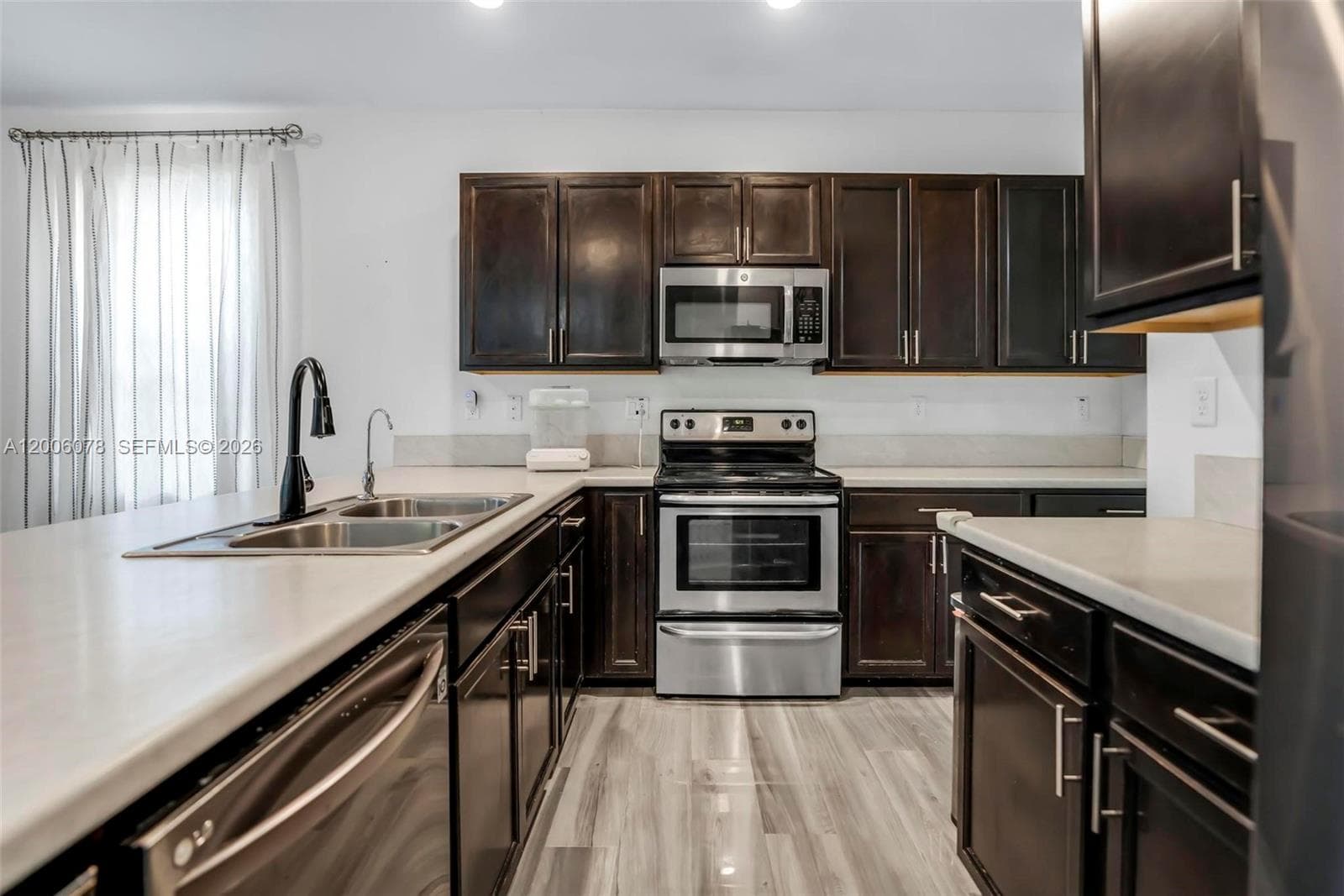 3506 W 106th Ter, Hialeah FL 33018 — 16