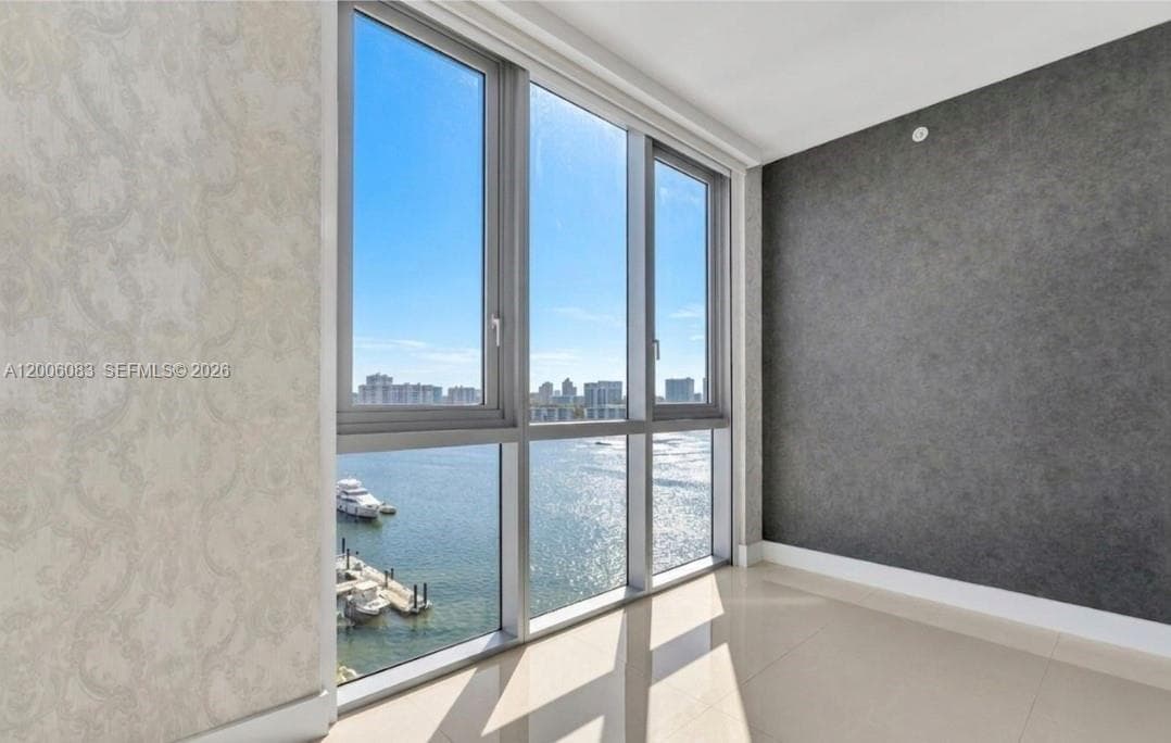 17111 Biscayne Blvd # 909, North Miami Beach FL 33160 — 42