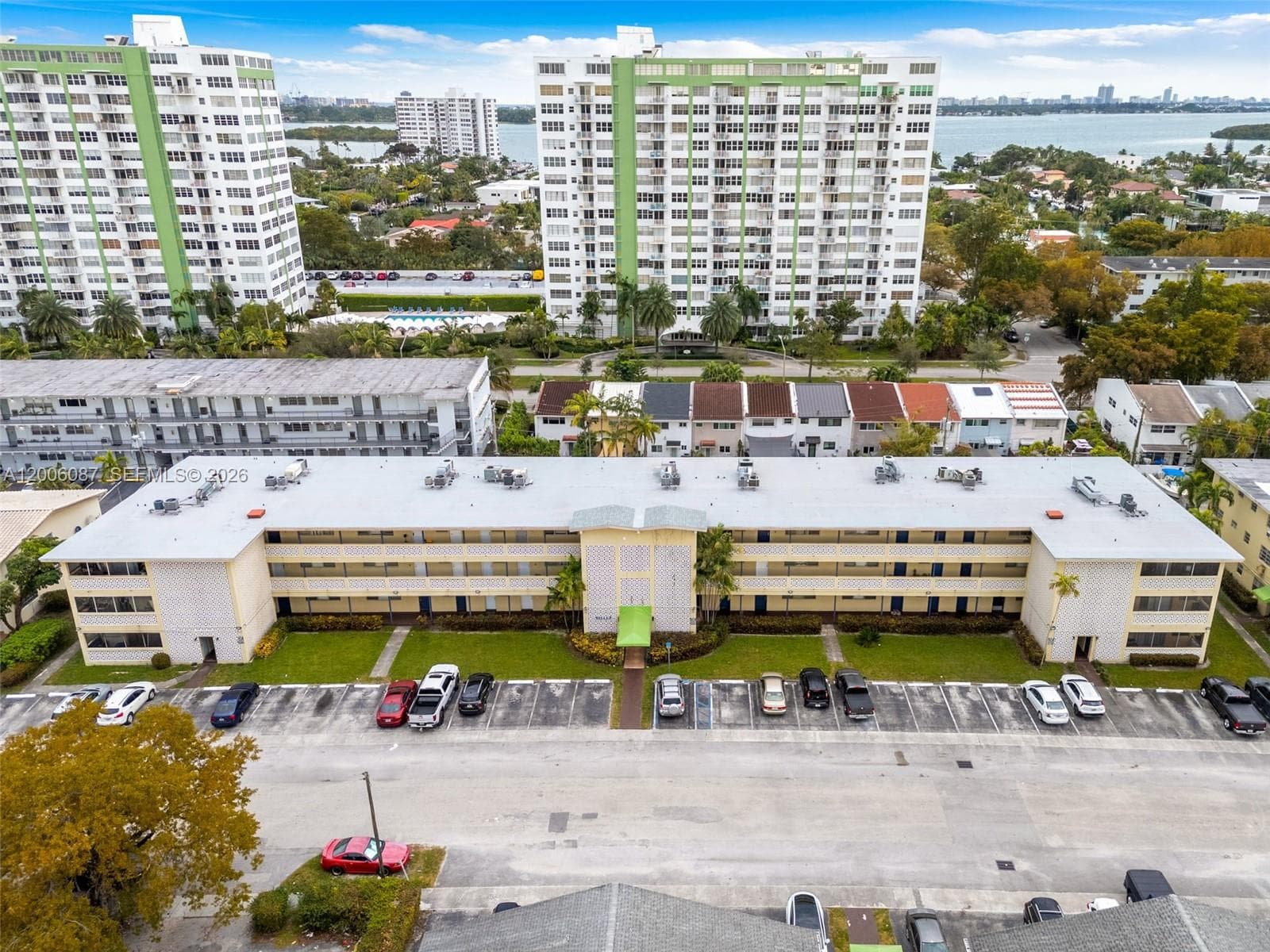 11960 NE 19th Dr # 15, North Miami FL 33181 — 18