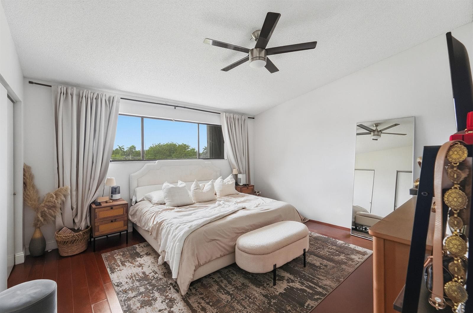 644 NE 195th Street, Miami FL 33179 — 10