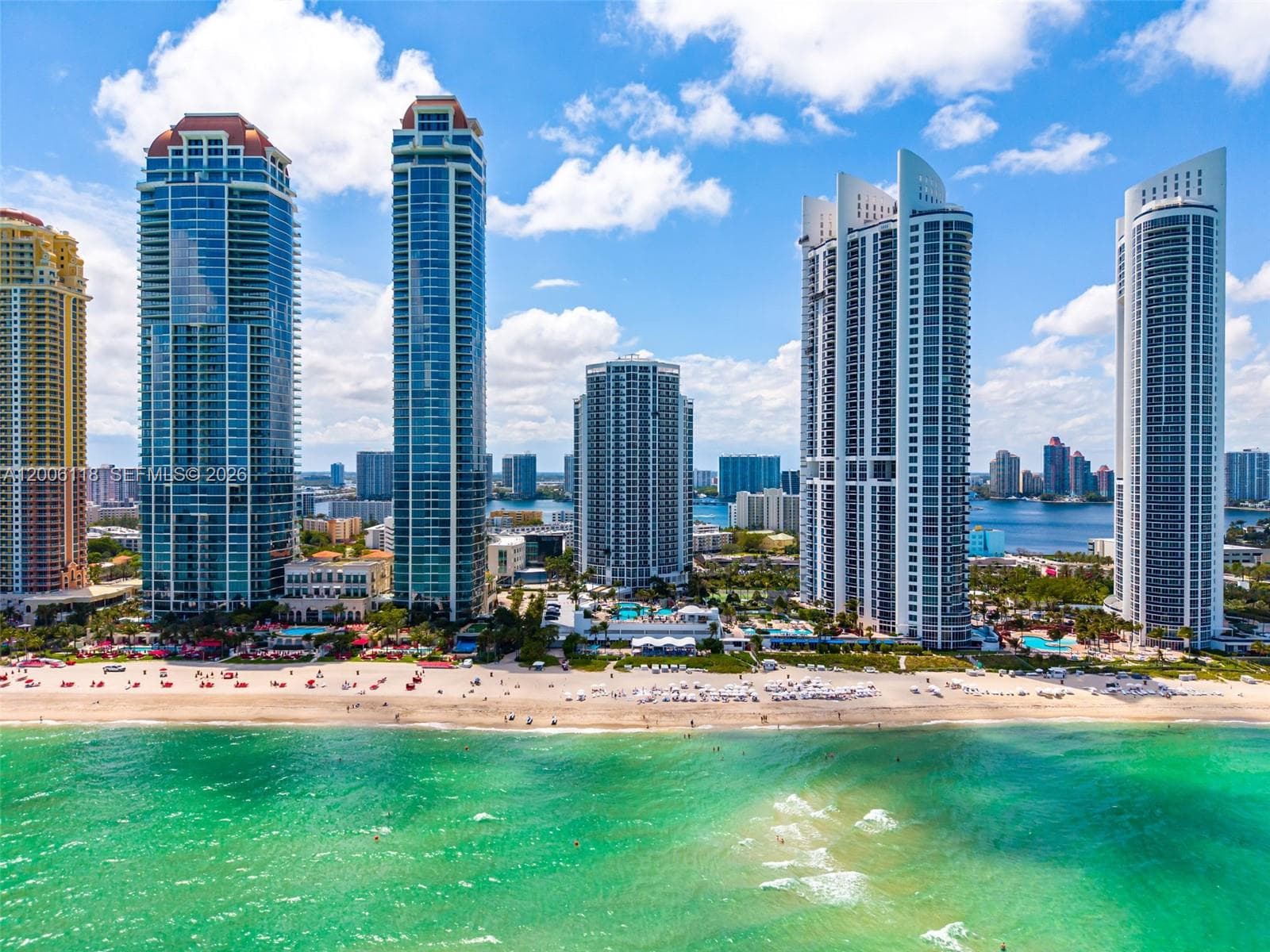 18001 Collins Ave # 2209, Sunny Isles Beach FL 33160 — 2