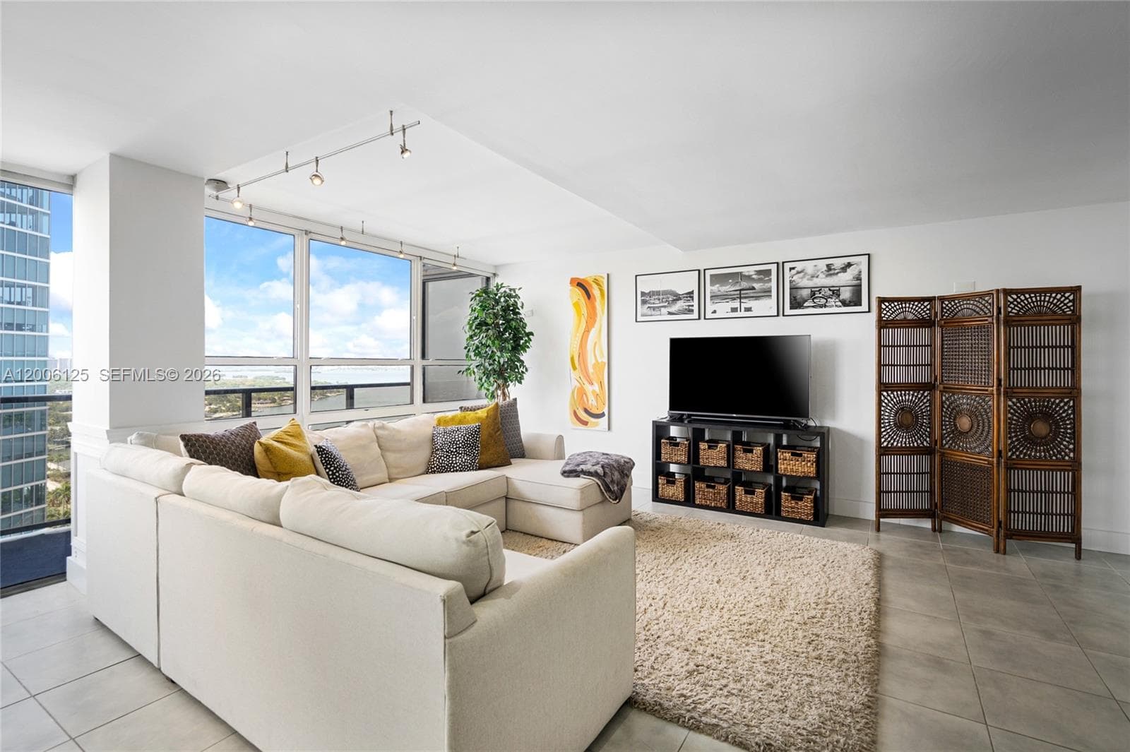 600 NE 36th St, Miami FL 33137 — 10