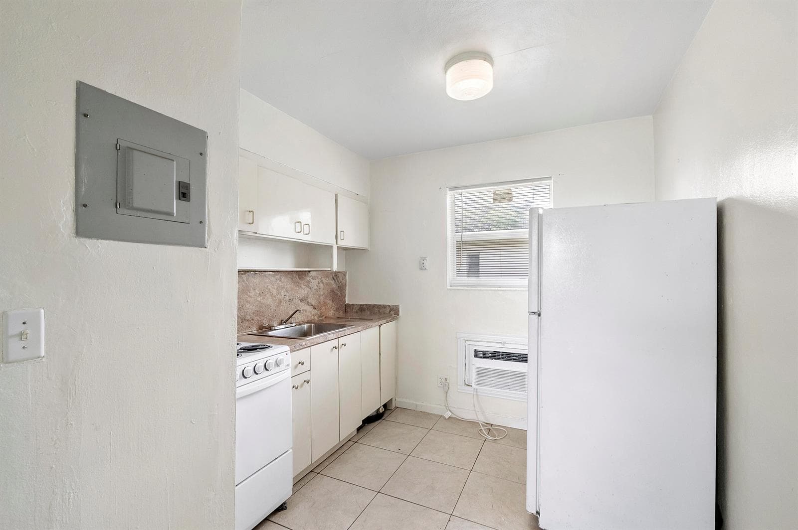 515 NE 150th Street # 3, Miami FL 33161 — 4