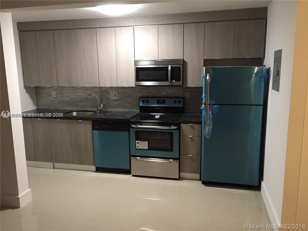 4110 NW 79th Ave # 1B, Doral FL 33166 — 1