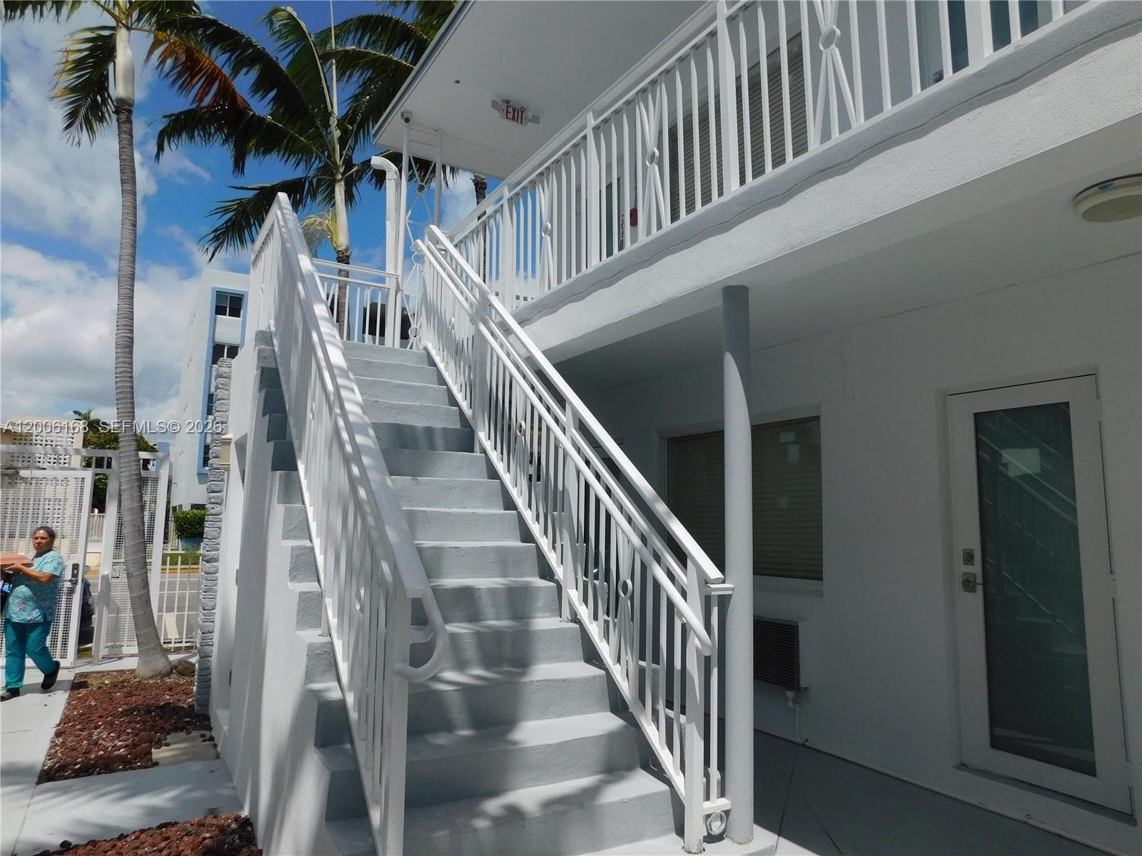 7445 S Harding Ave # 210, Miami Beach FL 33141 — 4