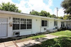 190 NE 90th St # 1, El Portal FL 33138 — 3