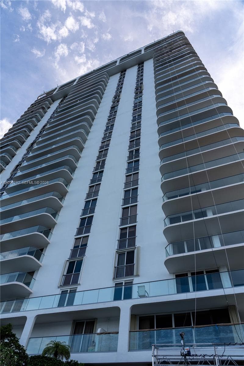 19707 Turnberry Way # 18C, Aventura FL 33180 — 72