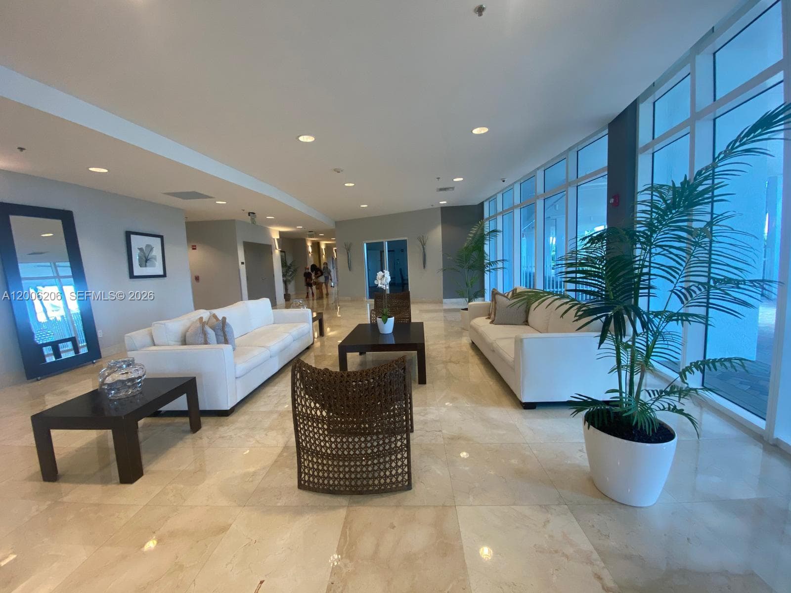 6515 Collins Ave # 1505, Miami Beach FL 33141 — 6