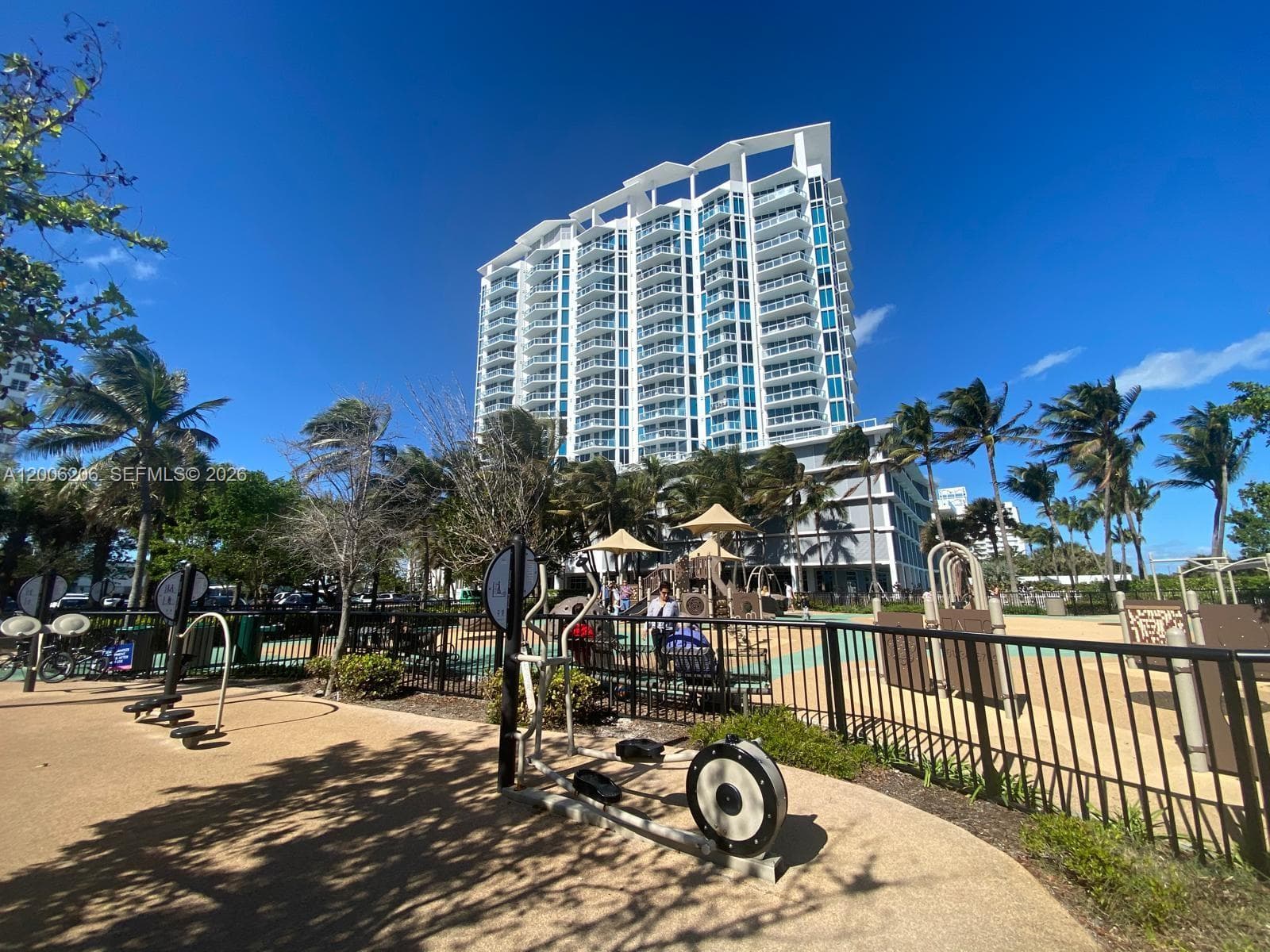 6515 Collins Ave # 1505, Miami Beach FL 33141 — 26