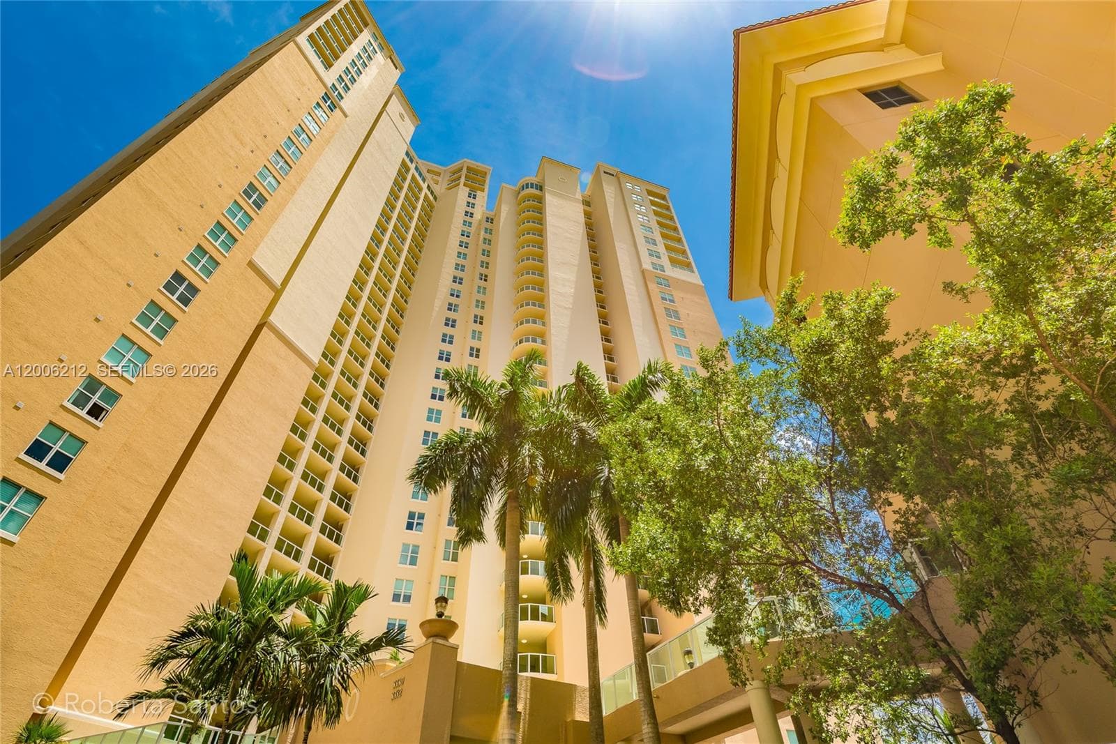 3340 NE 190th St # 409, Aventura FL 33180 — 23