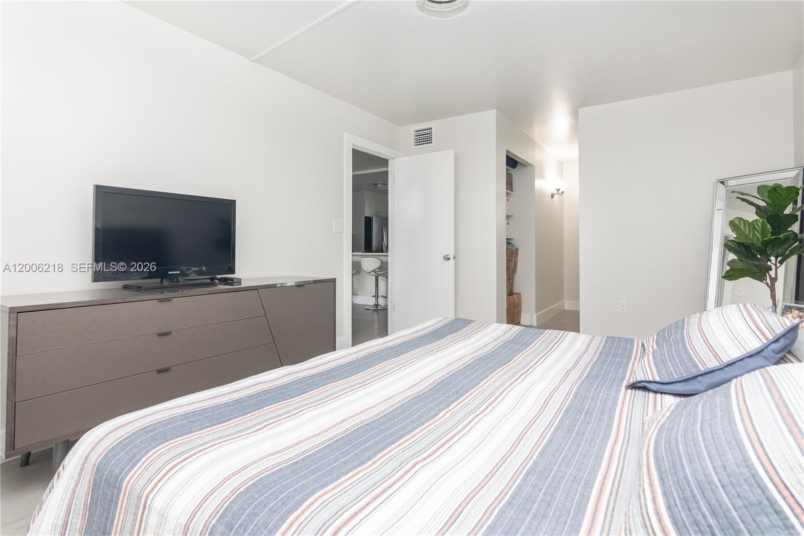 3600 NE 170th St # 308, North Miami Beach FL 33160 — 23