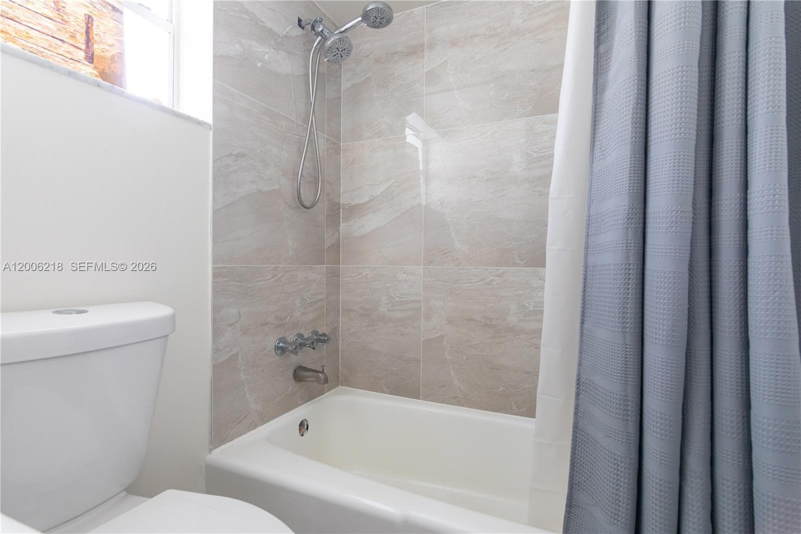 3600 NE 170th St # 308, North Miami Beach FL 33160 — 26