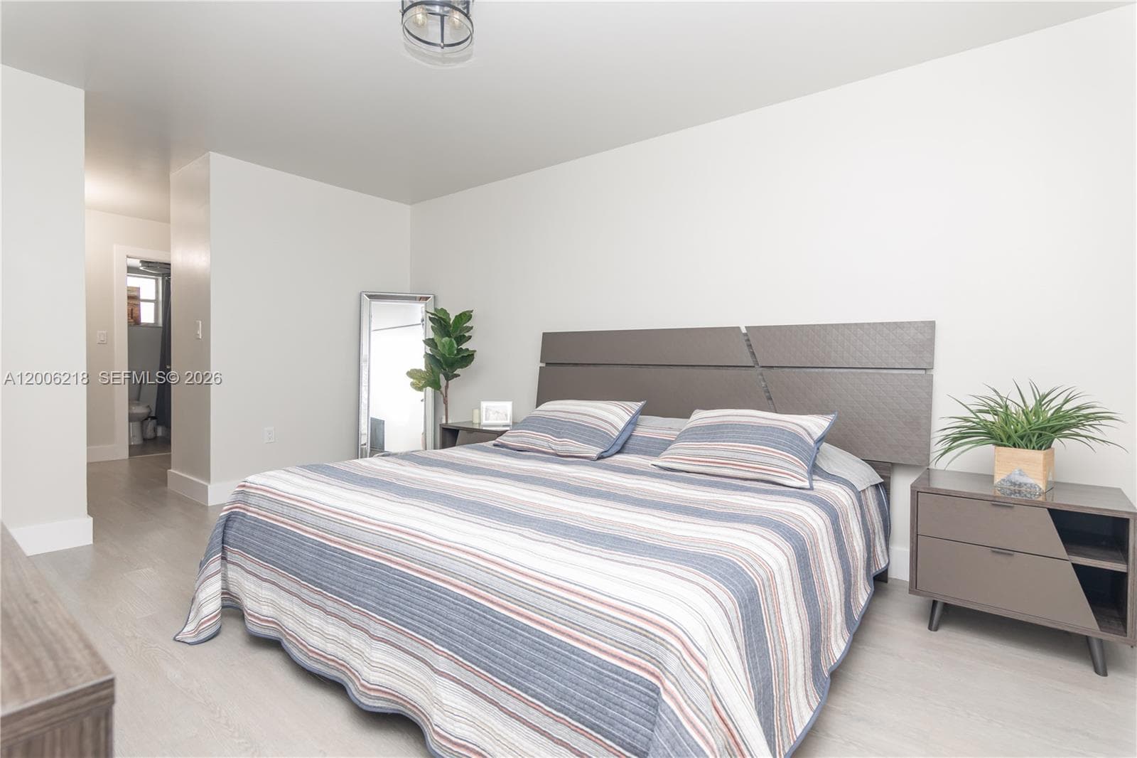 3600 NE 170th St # 308, North Miami Beach FL 33160 — 22