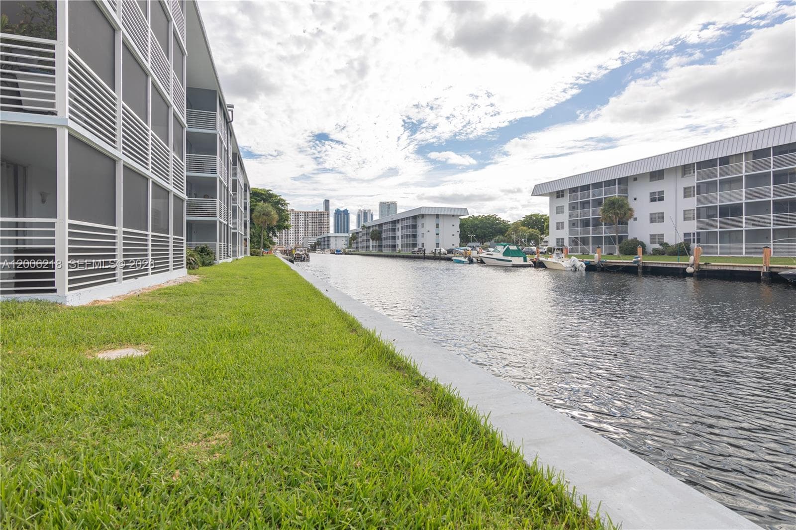 3600 NE 170th St # 308, North Miami Beach FL 33160 — 31