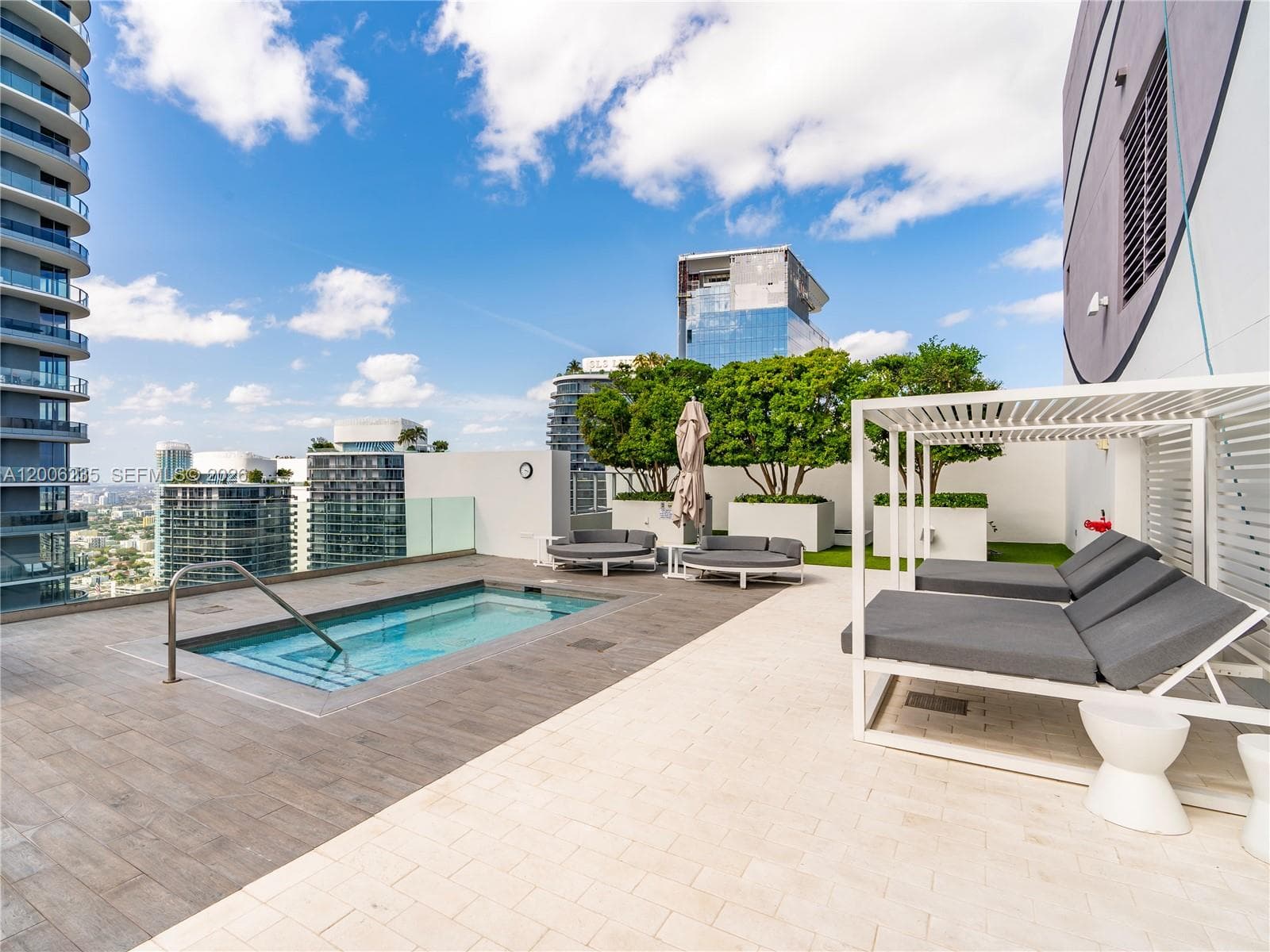 1010 Brickell Ave # 2801, Miami FL 33131 — 24