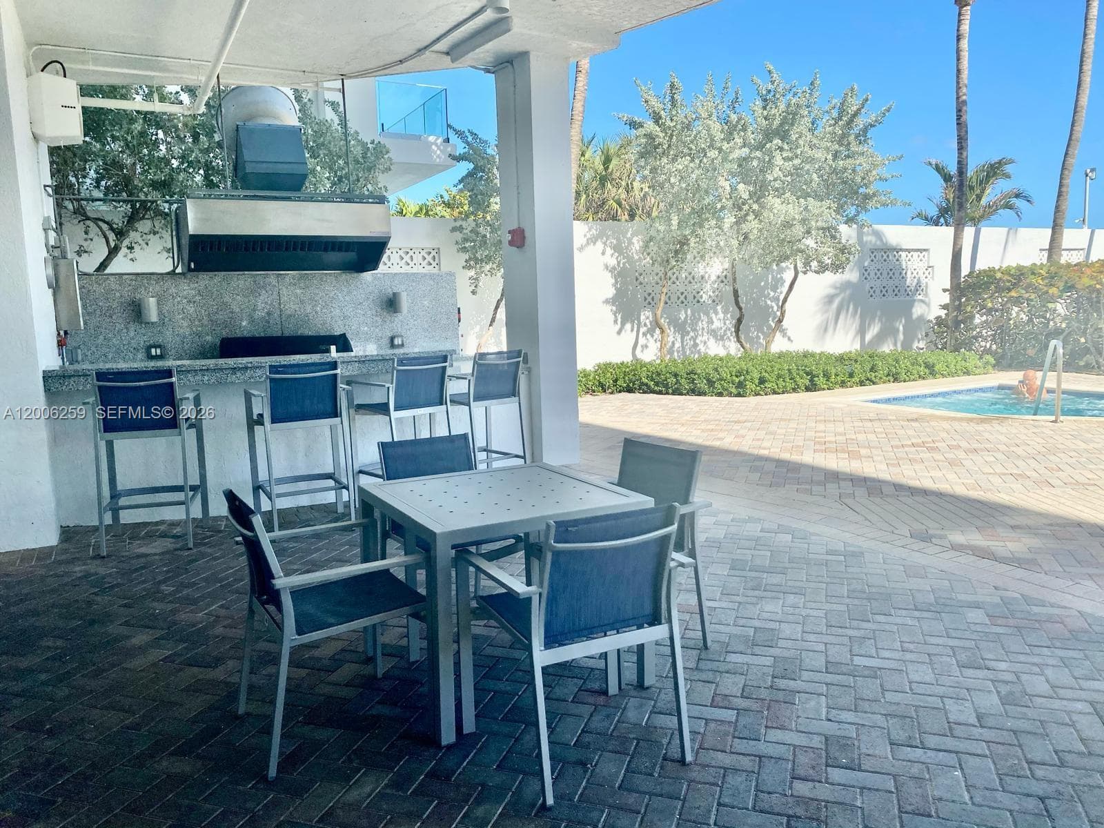 6515 Collins Ave # 1505, Miami Beach FL 33141 — 17