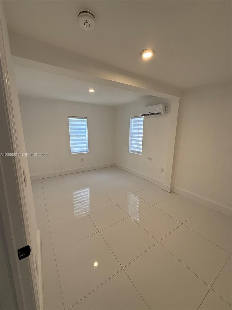 6716 NW 6th Ave # 2, Miami FL 33150 — 15