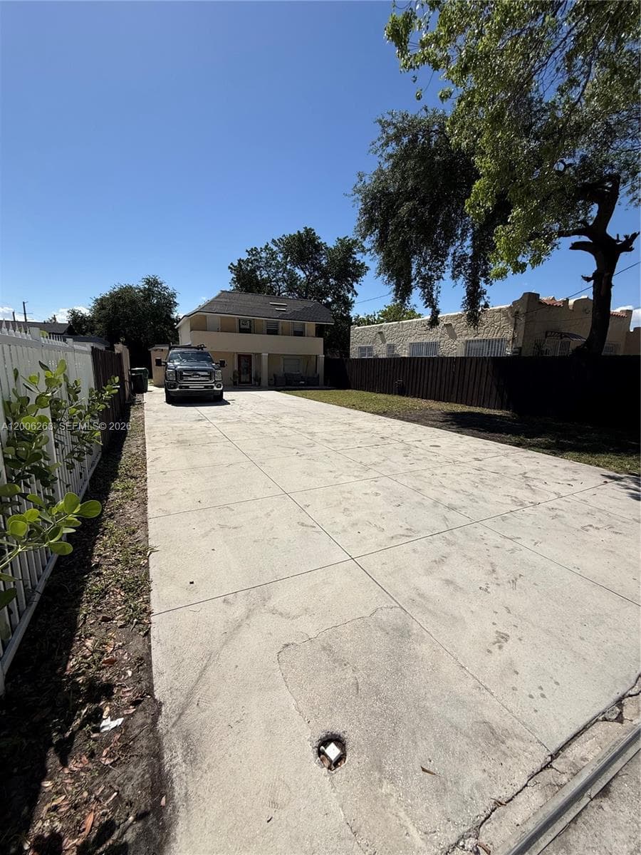 6716 NW 6th Ave # 2, Miami FL 33150 — 19