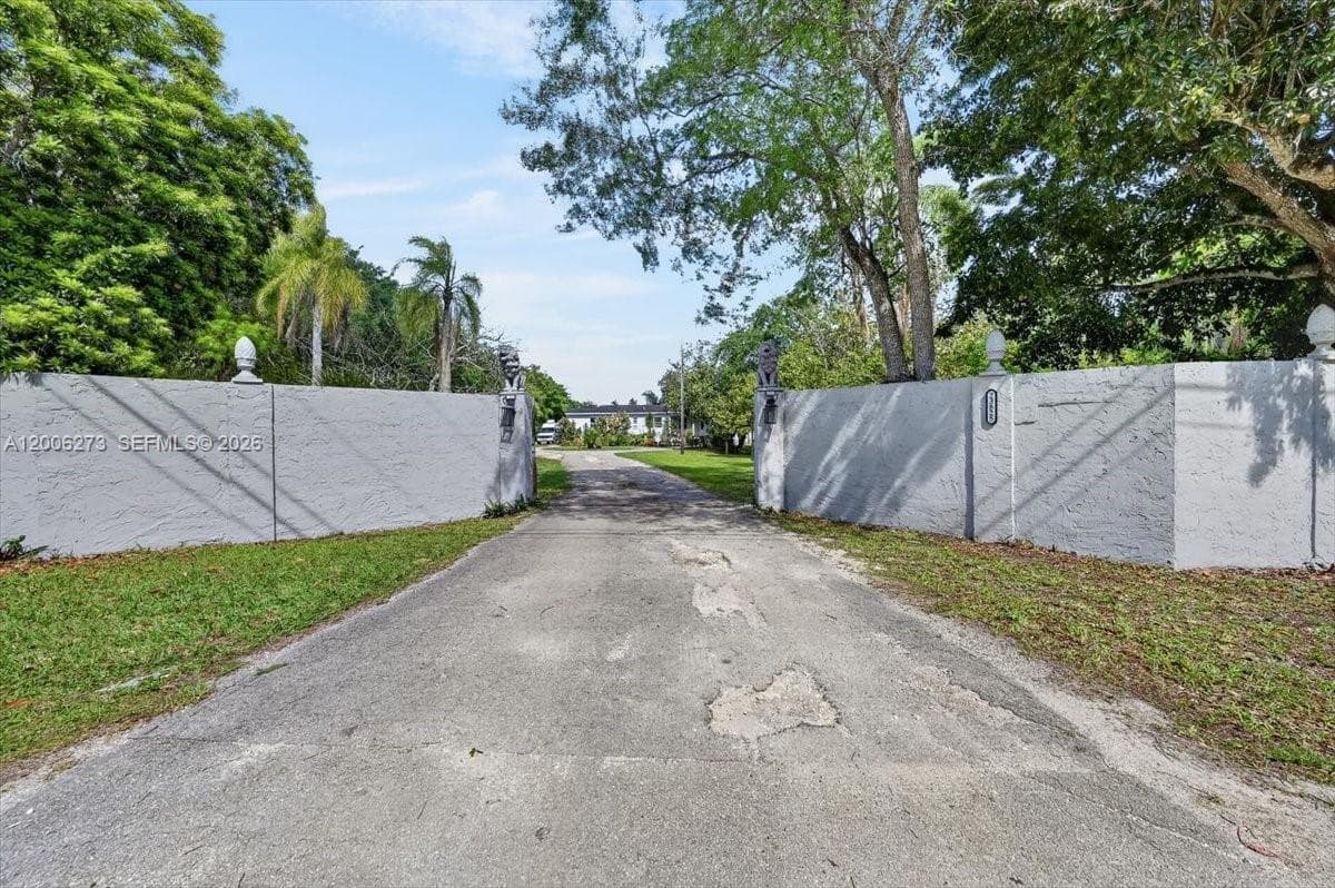 23825 SW 142nd Ave, Homestead FL 33032 — 42