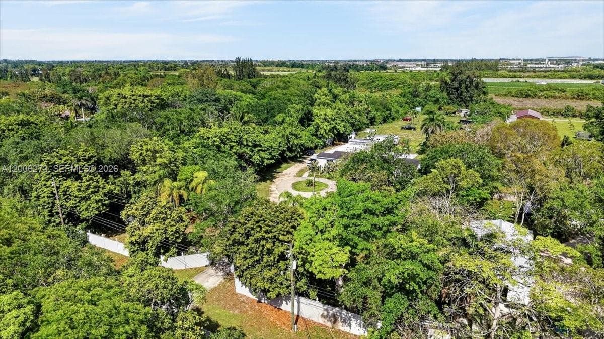 23825 SW 142nd Ave, Homestead FL 33032 — 46