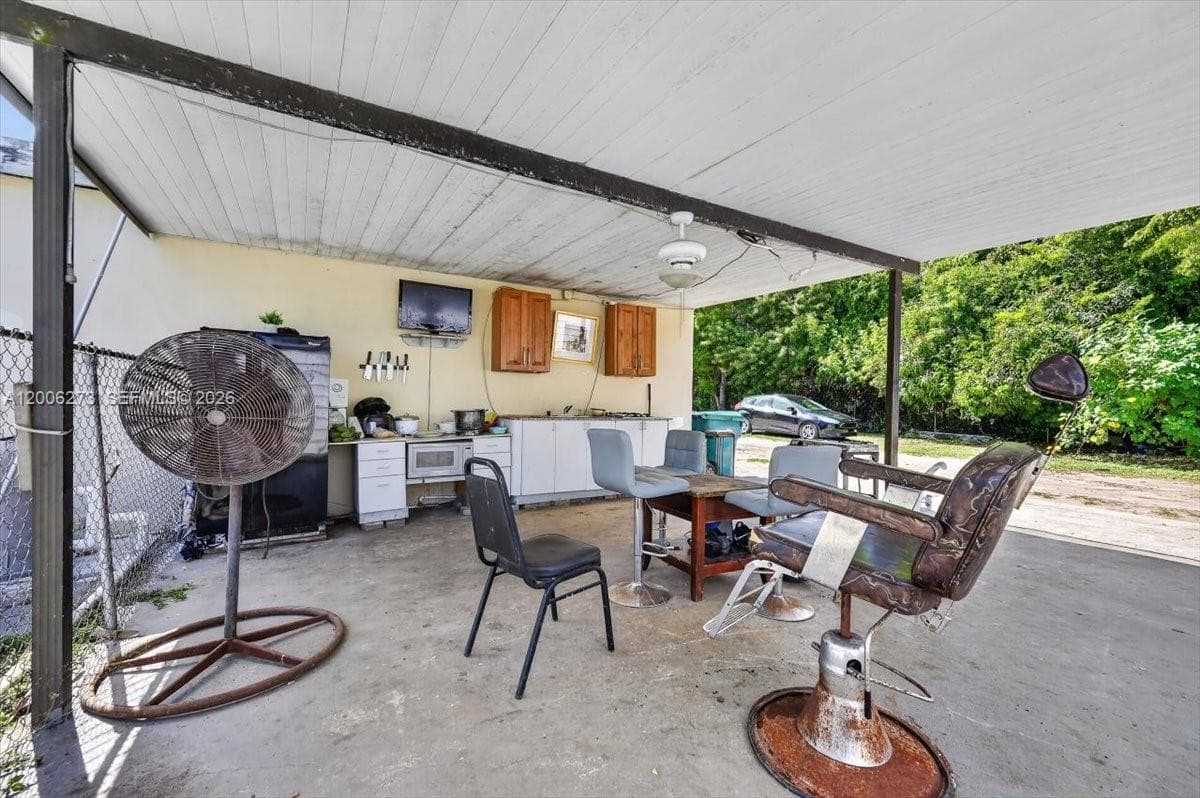 23825 SW 142nd Ave, Homestead FL 33032 — 34