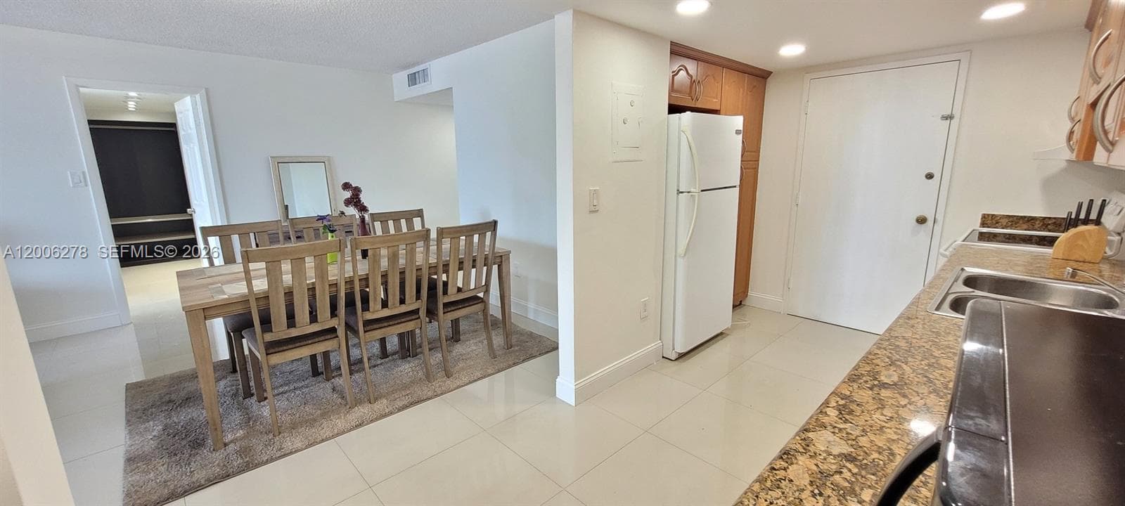 18011 Biscayne Blvd # 402, Aventura FL 33160 — 2