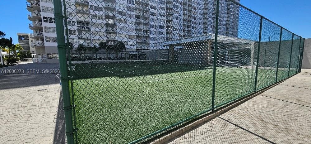 18011 Biscayne Blvd # 402, Aventura FL 33160 — 31